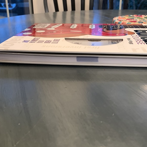 NWT Guitar Lesson Book - Picture 5 of 8